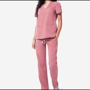 FIGS SCRUB SET- Mauve